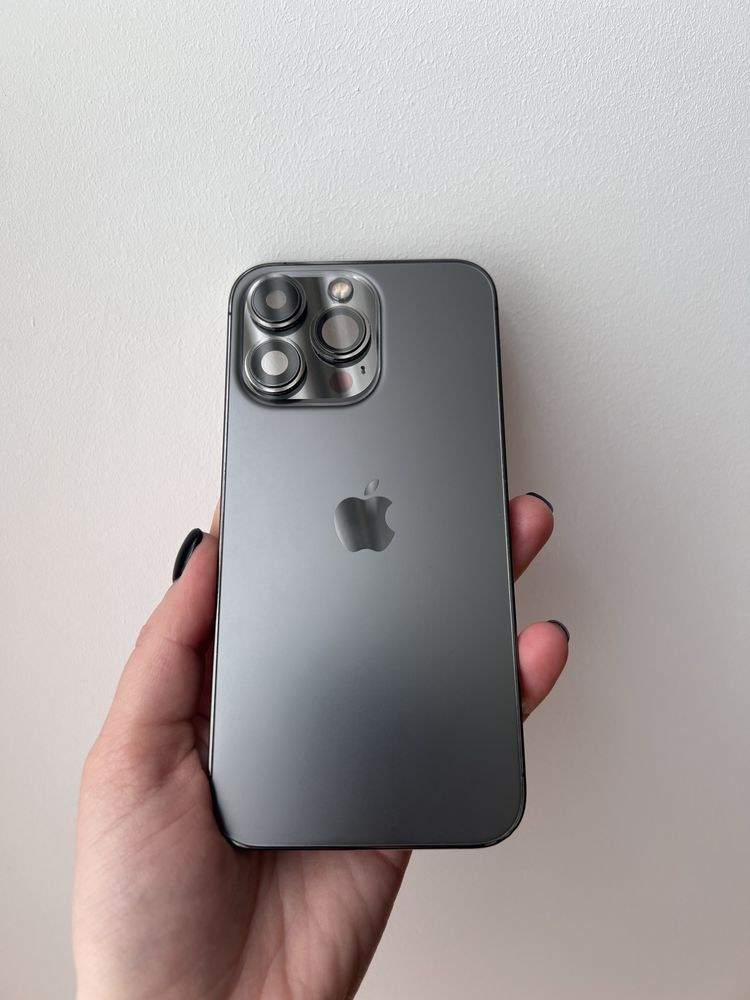 Корпус Iphone 13 pro, графіт, стан ідеал.