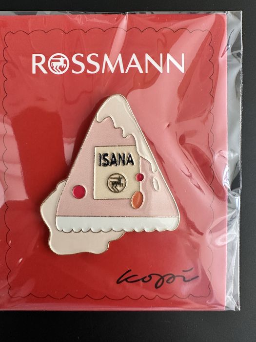 Pin maska rossmann