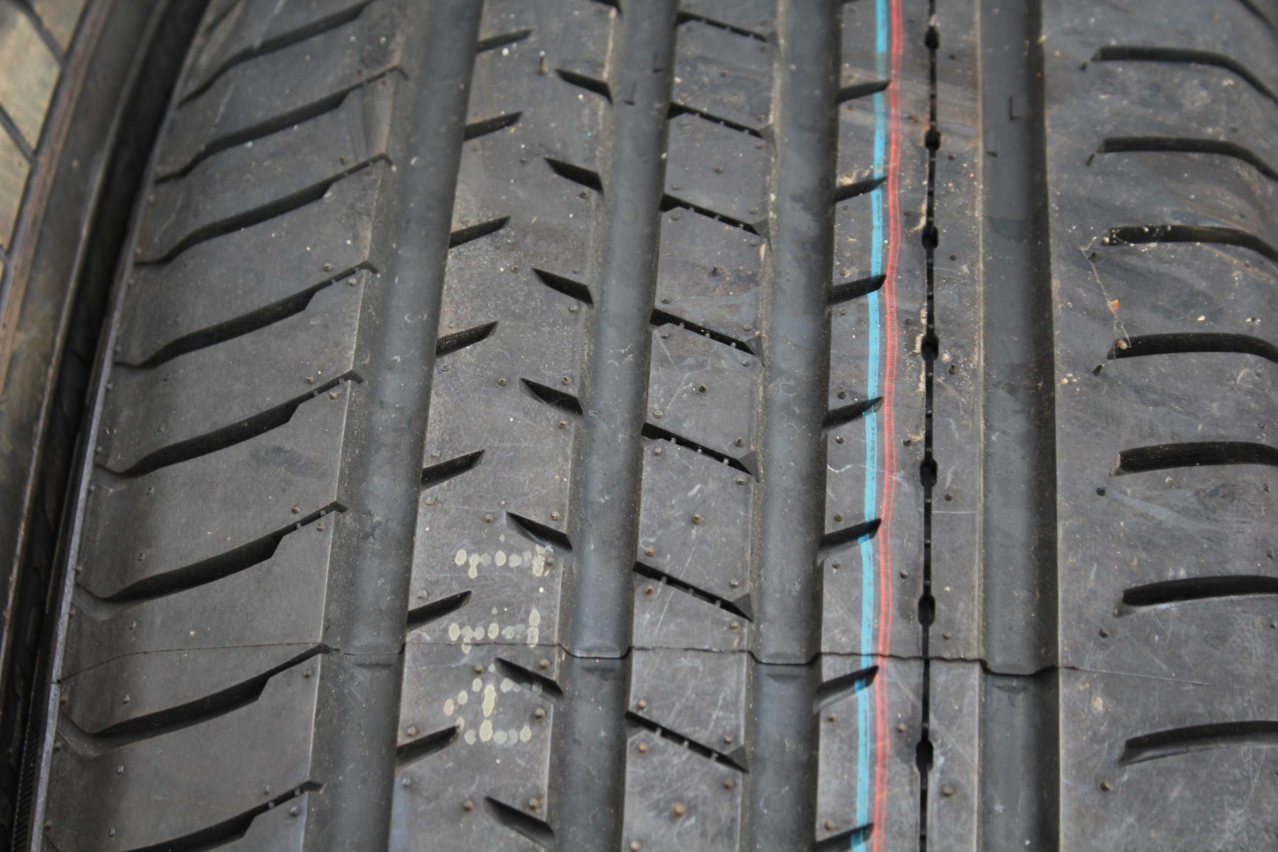 225 55 R17 Berlin Tires Sumer uhp1