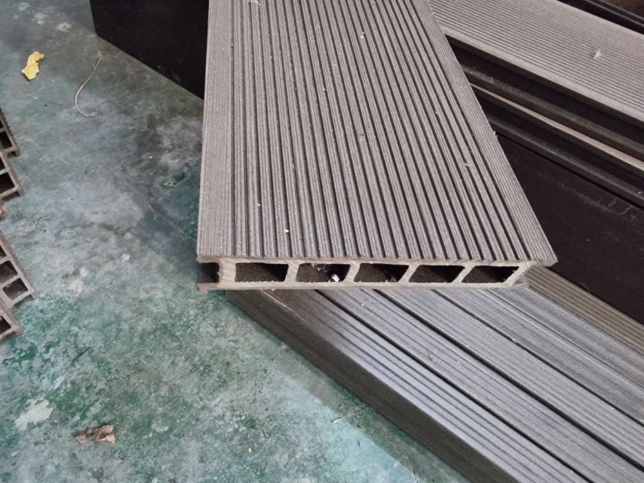 Deska kompozytowa Tarasowa GAMRAT Ciemny Brąz