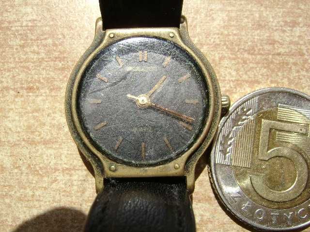 Starocie z PRL - Zegarek damski Poljot quartz = na chodzie