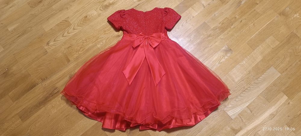 Плаття для дівчинки.