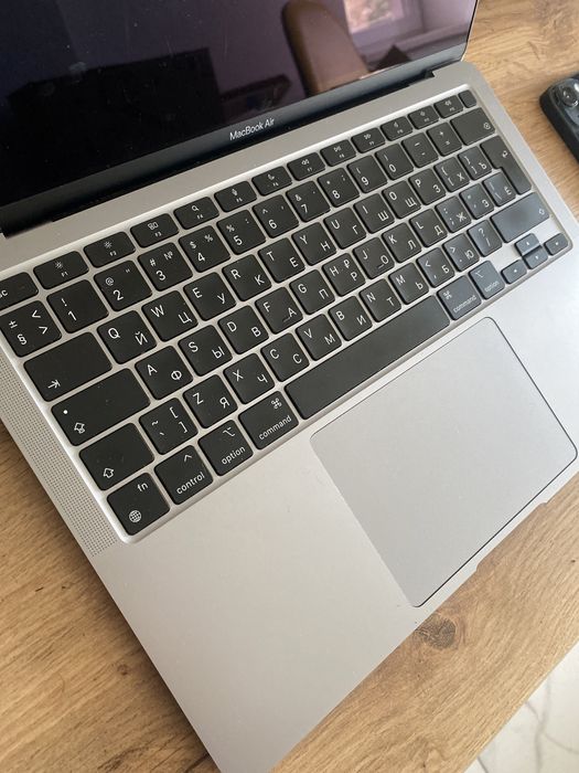 MacBook Air (Retina, 13 дюймів, 2020 р.) A2337