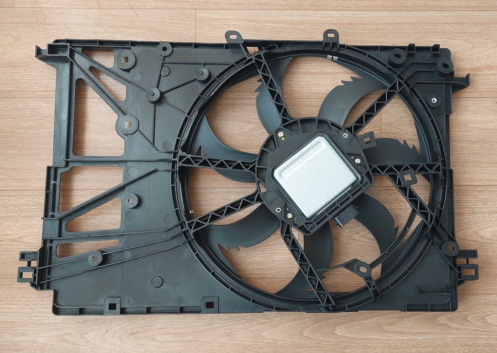 Дифузор Toyota Camry Lexus ES 2017 2018 2019 Тойота Камрі Лексус