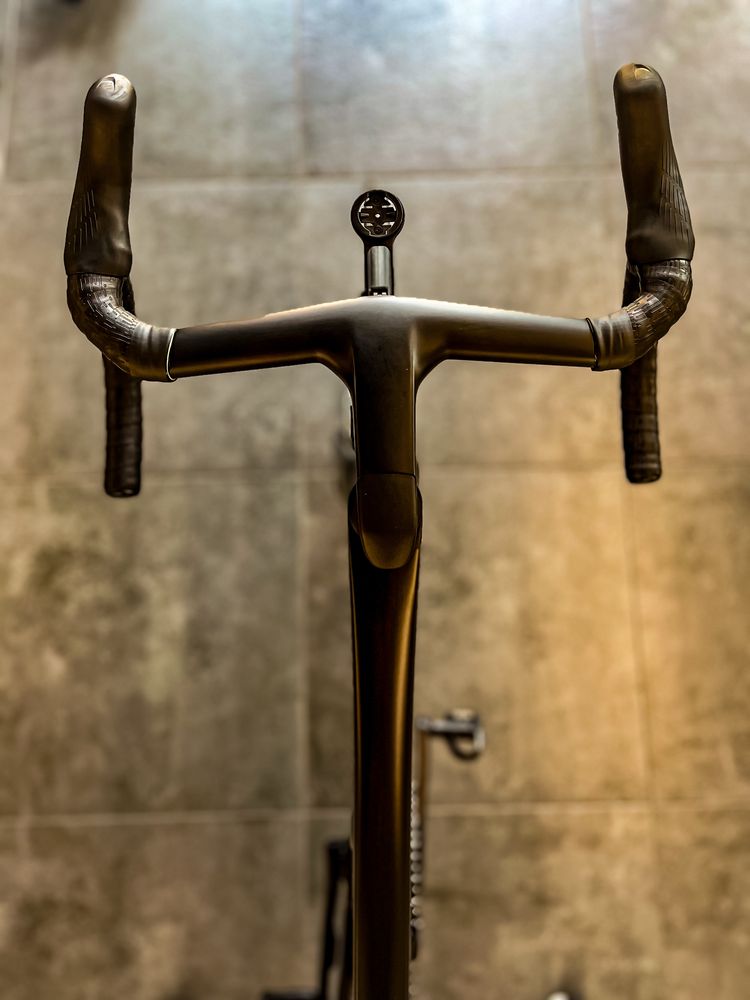 Trek Madone SLR 7, gen 8, rozm: L, suport Ceramic Speed, Oklejony