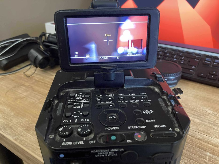 Sony FS-700r 4k 120fps Raw z obiektywem