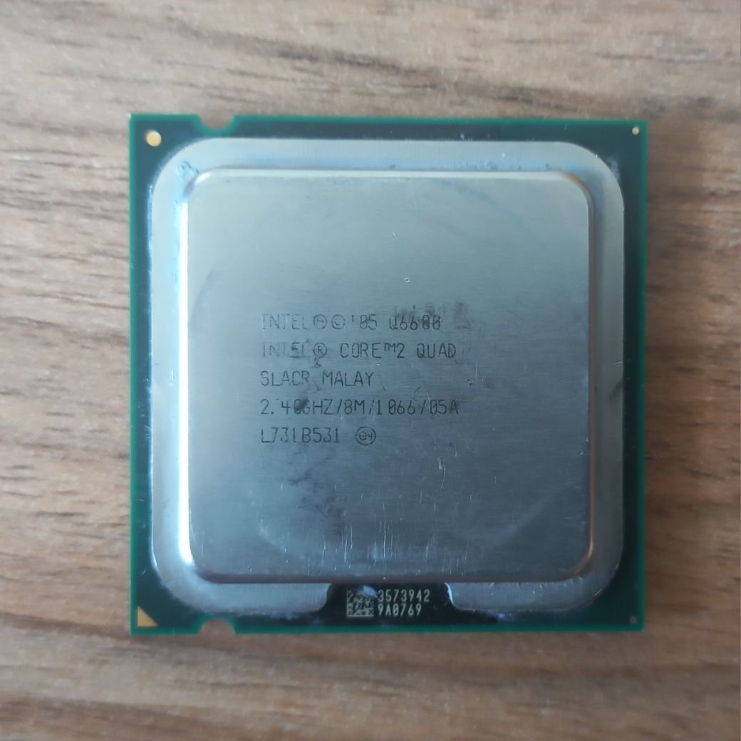 Процесор Intel Core 2 Quad
