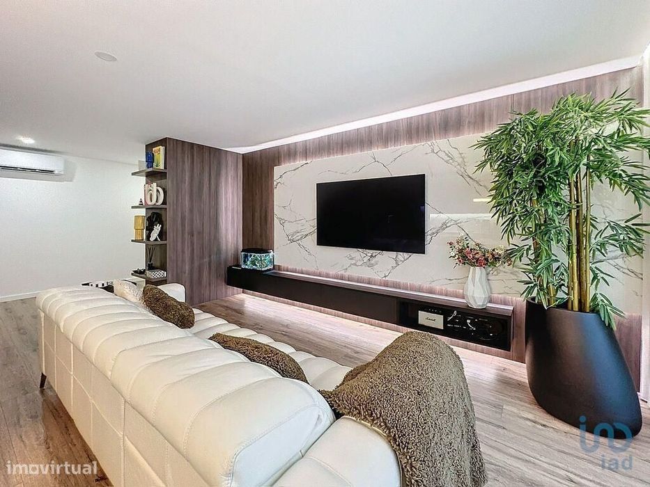 Apartamento T3 em Feitosa de 223,00 m2