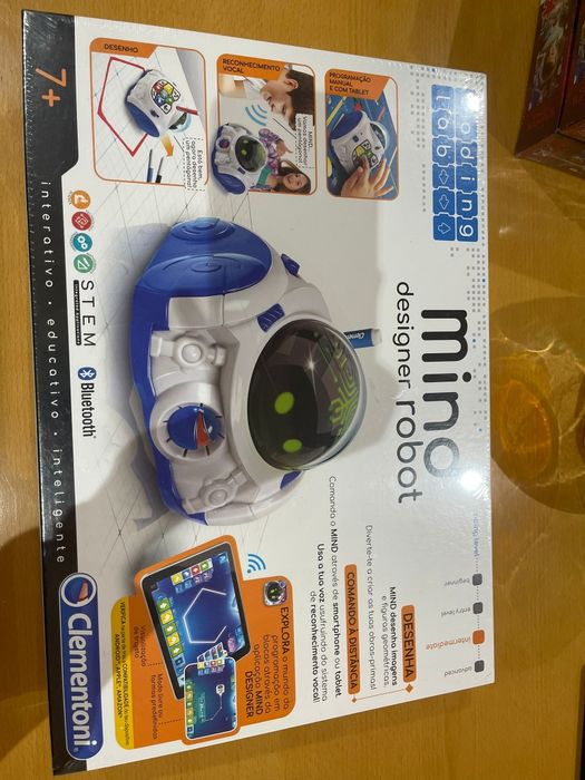 Robot mind disigner embalagem intacta