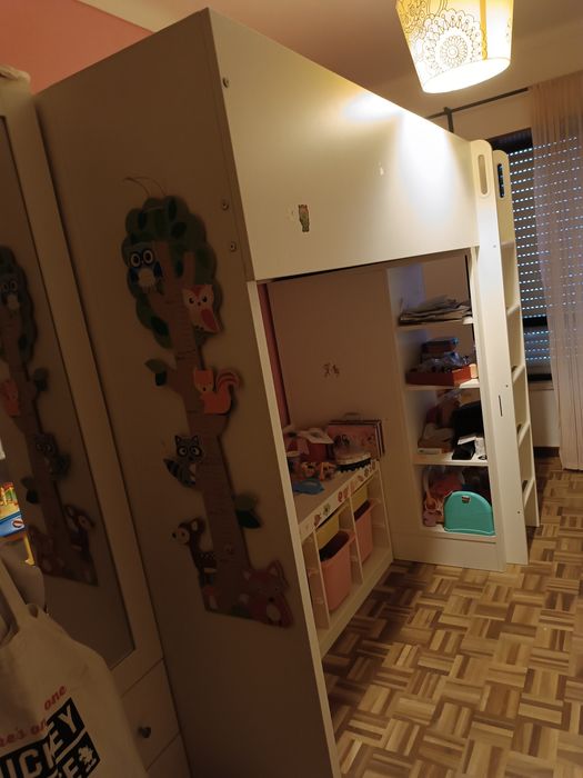 Cama alta IKEA criança