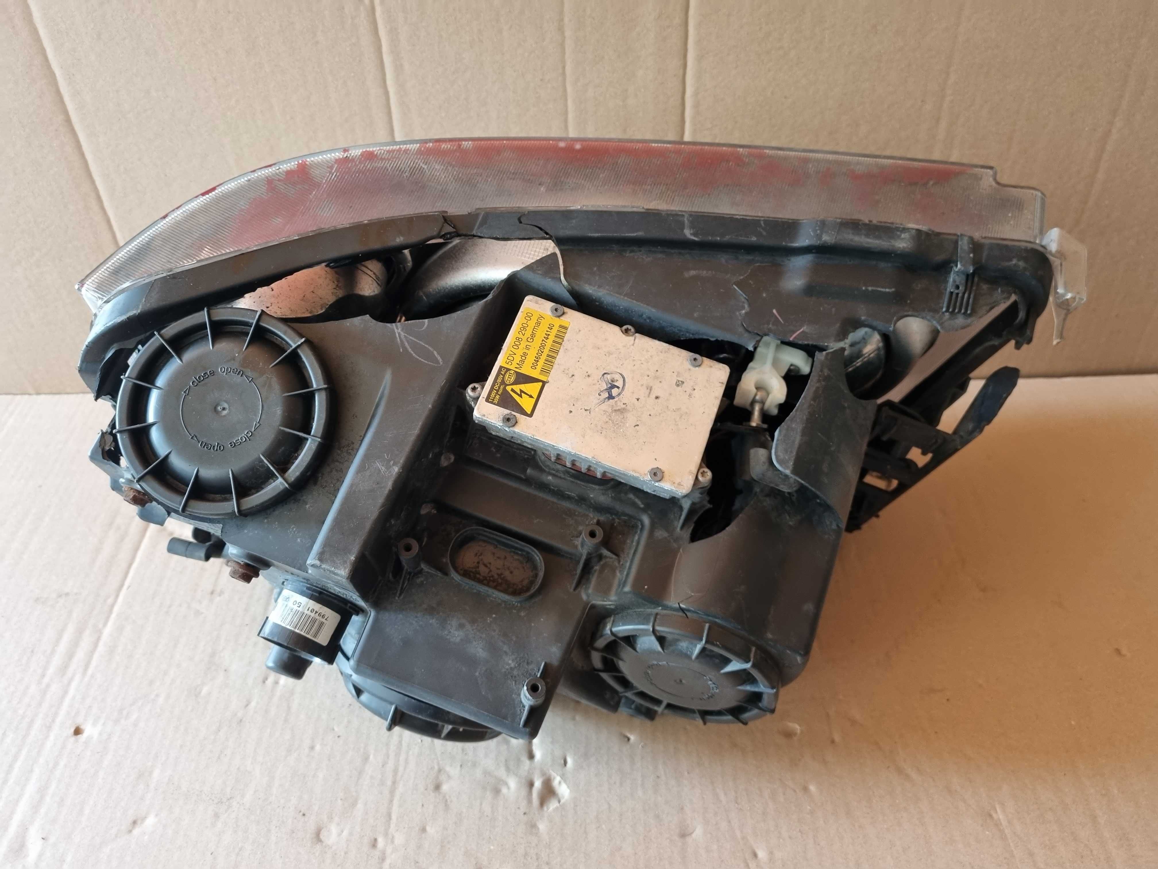 Range Rover Sport 06-09 lampa prawa Xenon