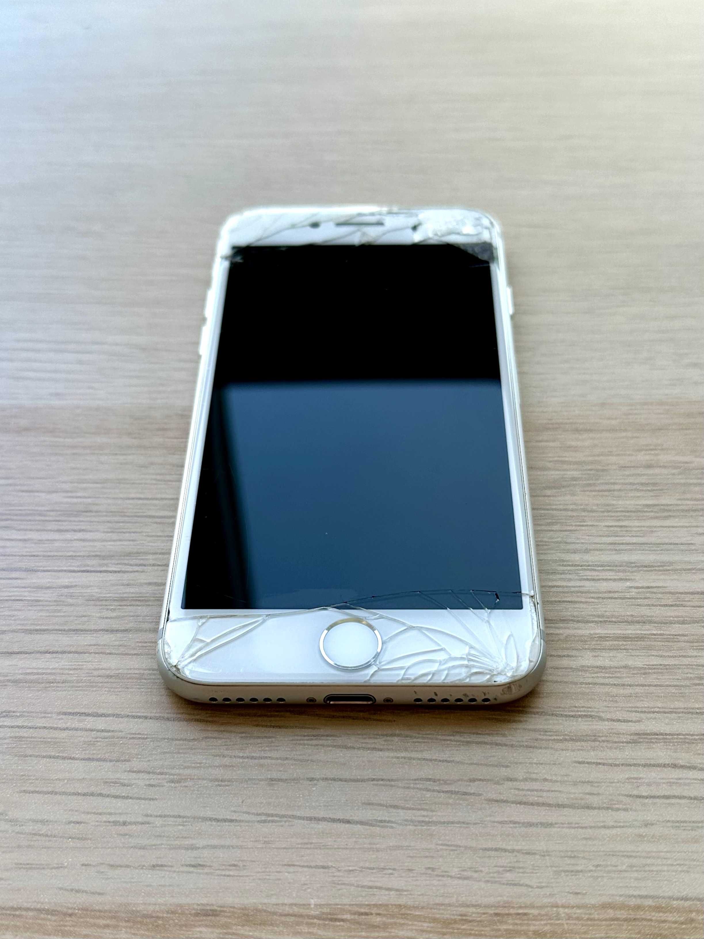 iPhone 7 32GB Srebrny – Na części
