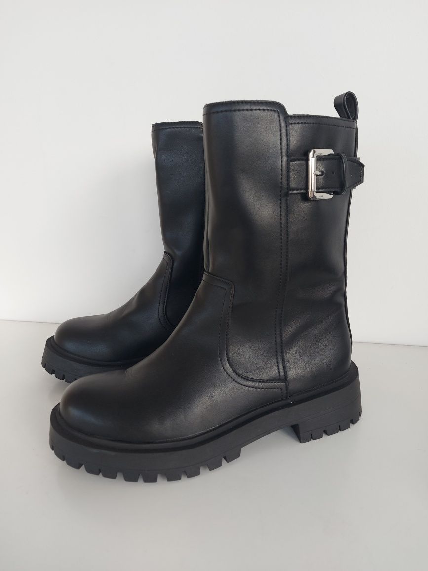 Buty damskie botki w rozmiarze 39