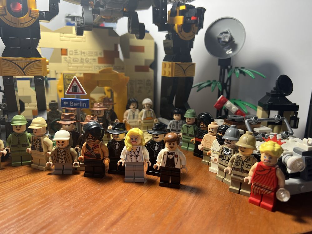 Коллекция лего Indiana Jones