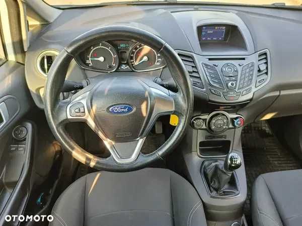 Ford Fiesta z małym przebiegienm