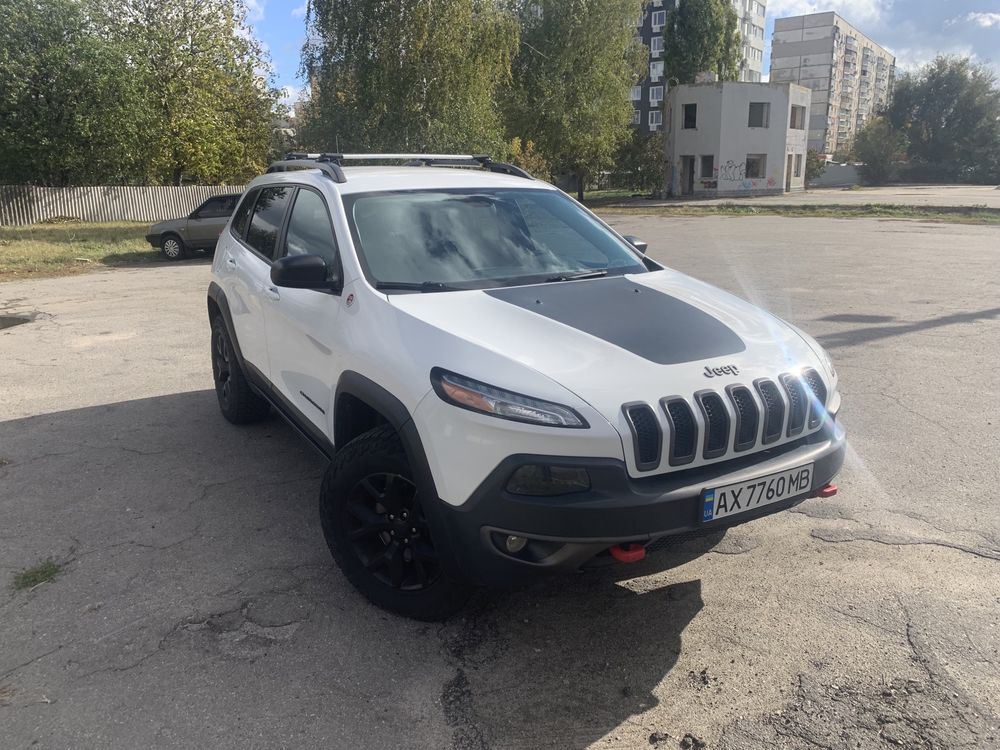 Продам Jeep Cherokee trailhawk 3.2 2016р.