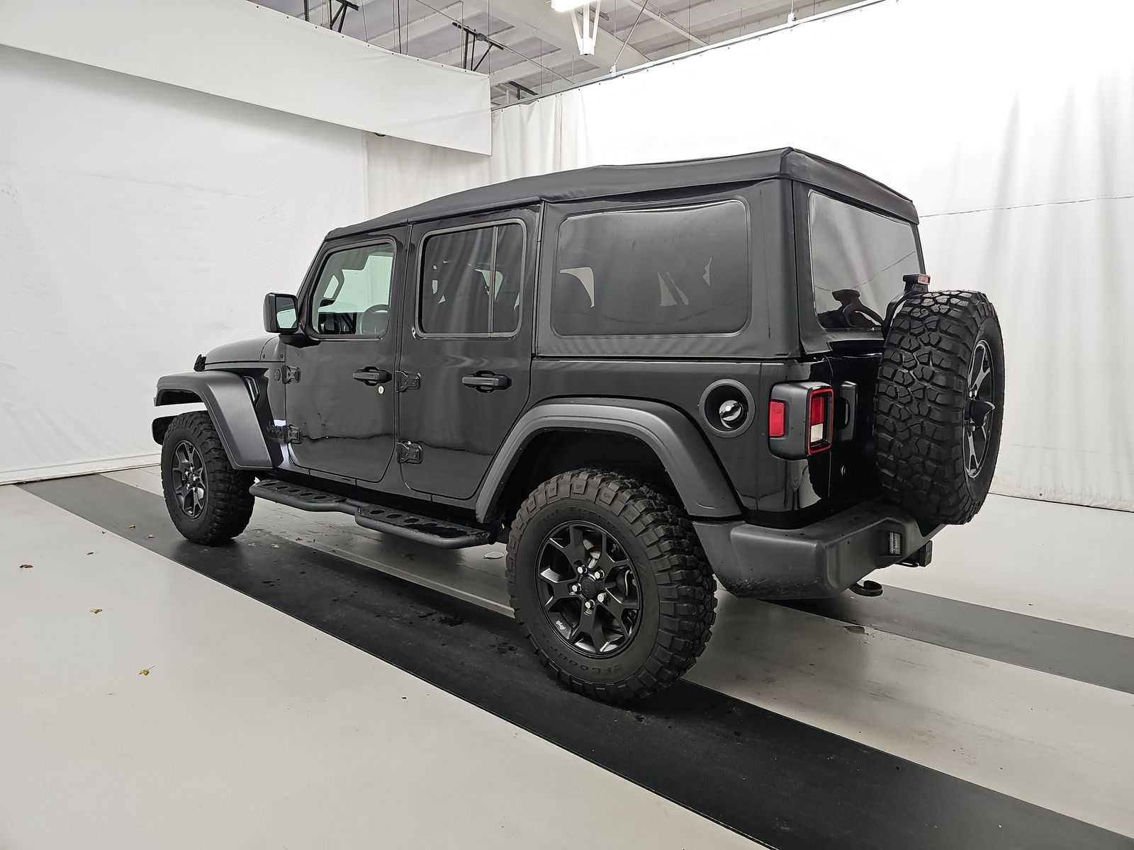 Продам автомобіль 2022 Jeep Wrangler WILLYS SPT