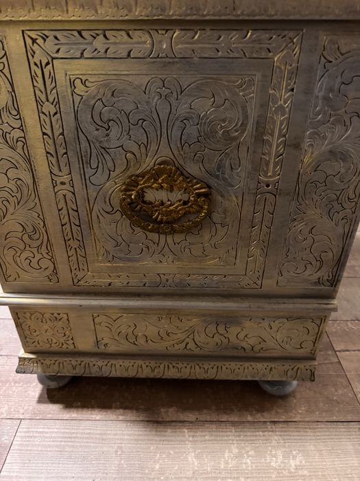 Mala antiga restaurada.