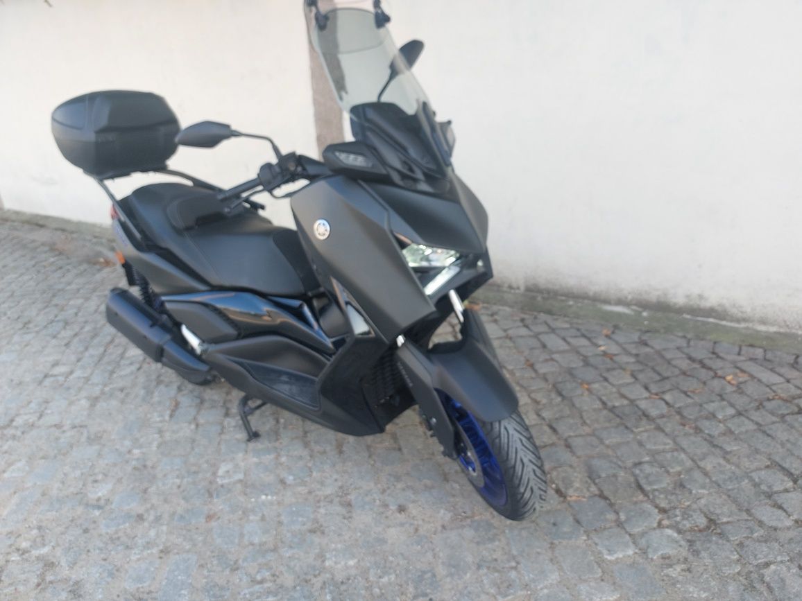 Yamaha XMAX 300 Ano 2024