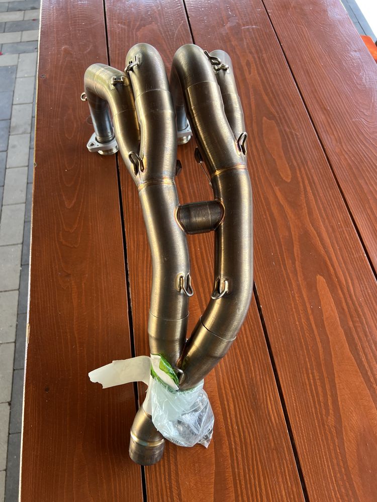Yamaha r6 rj15-rj27 kolektor wydechowy akrapovic