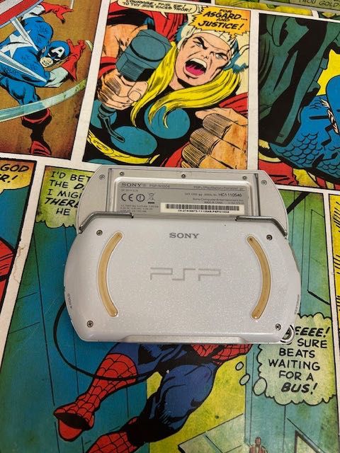 SONY PSP GO N1004 16GB+8Gb Unikatowy Kolor Szczecin Ufogames