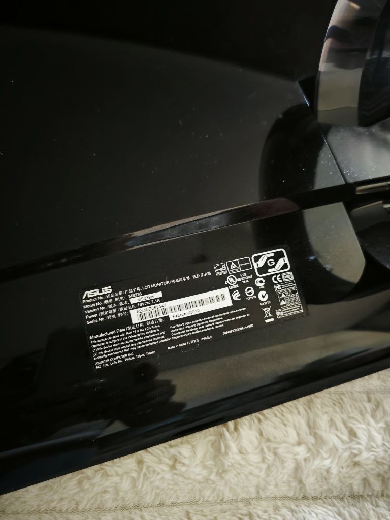 Monitor ASUS preto