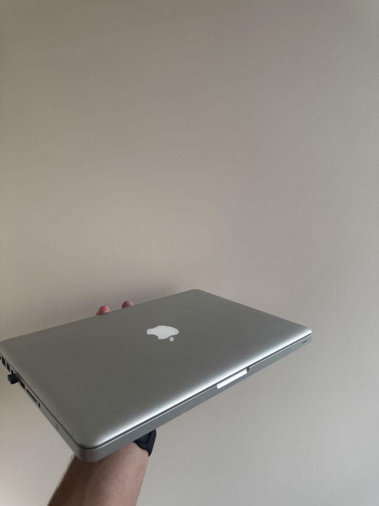 Macbook Pro 2012 в гарному стані для роботи та навчання