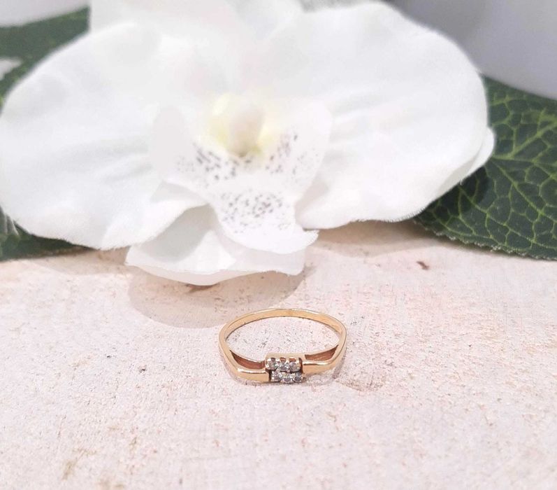 Złoty pierścionek p.583/1,22g