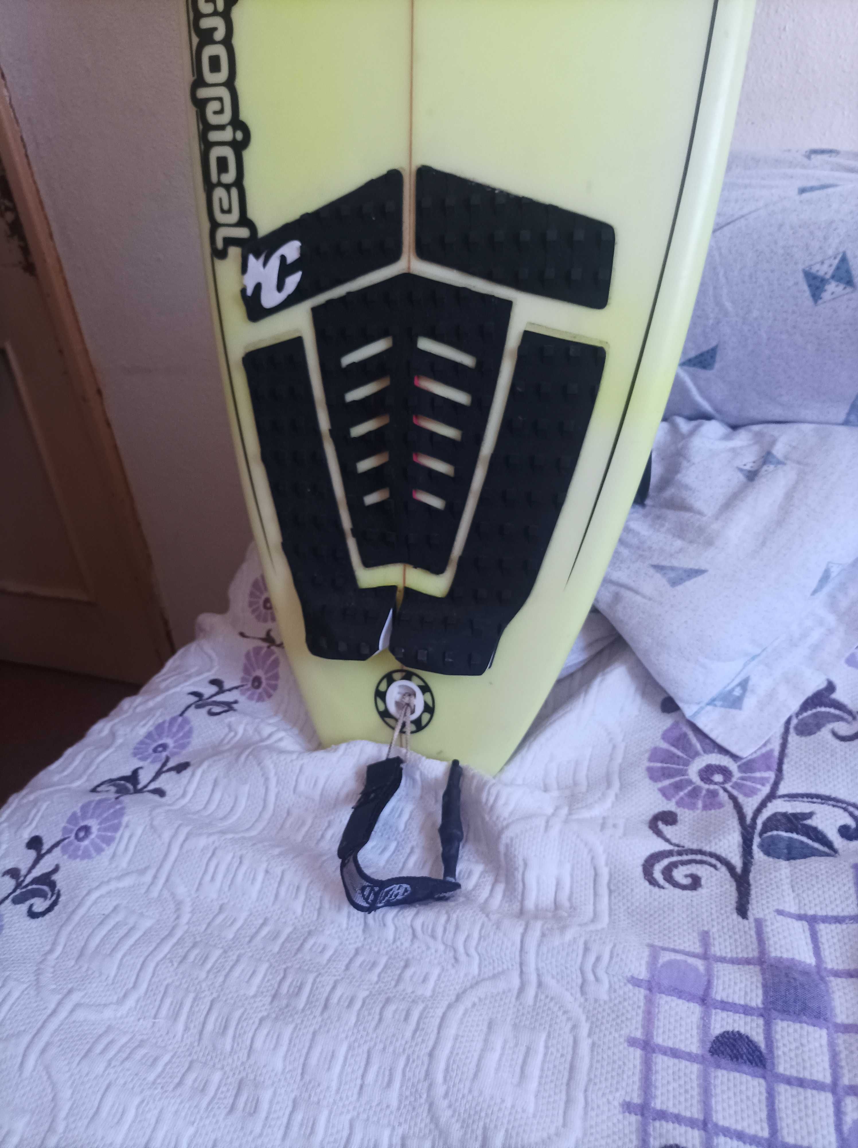 Prancha de surf energia tropical autografada