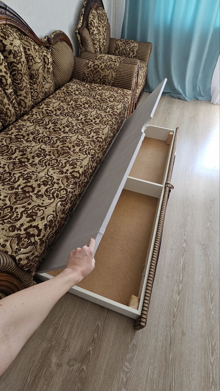 Диван єврокнижка