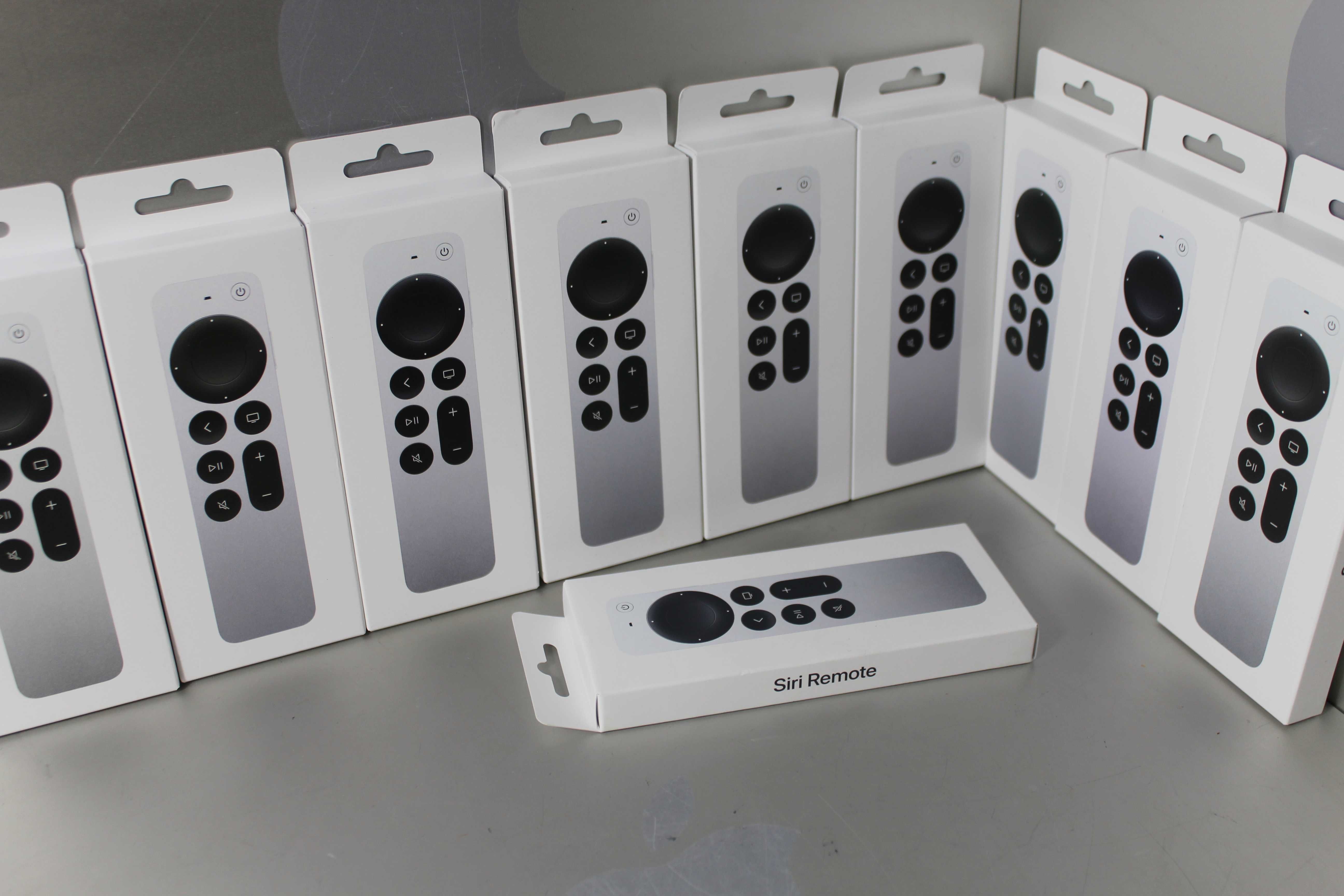 Пульт Apple TV Siri Remote Model A2854 3-gen MW5F3ZM/A Оригинальный