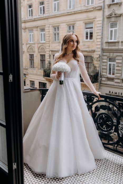 Весільна сукня ідеальний стан