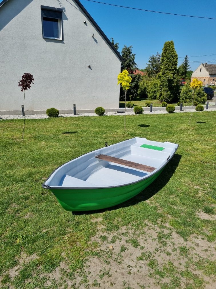 Łódka Łódź łódki łodzie Wędkarska wiosłowa