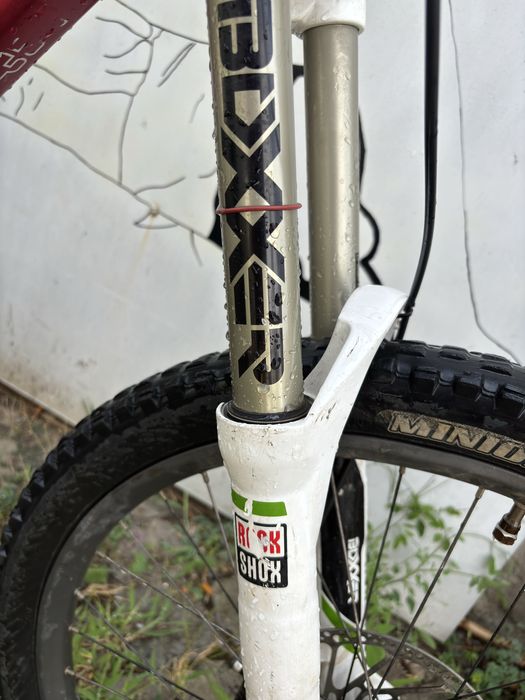 Bicicleta Downhill Rocky Mountain + RockShox Boxxer + Fox DHX 5.0