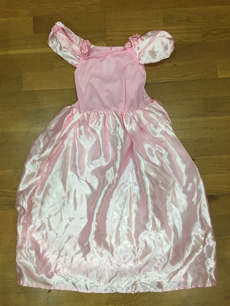 Карнавальное платье Принцесы на 5-6 лет