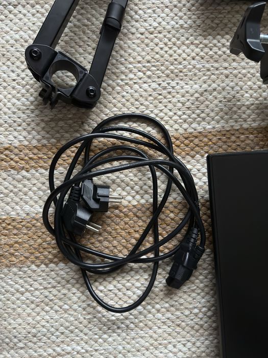 2 Monitores AOC 144hz 27"