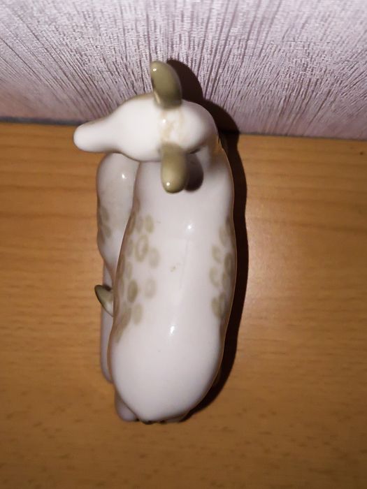 Статуэтка Олениха с олененком