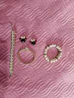 3 pulseiras e brincos