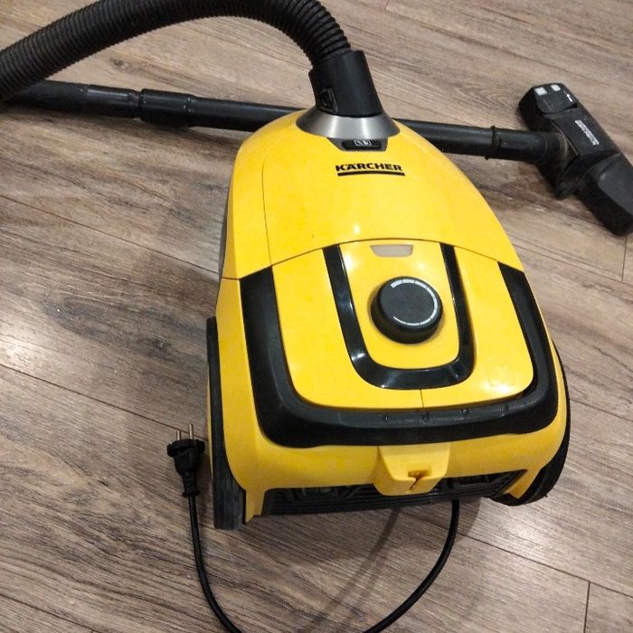 Продам Пилосос .KARCHER VC 2
