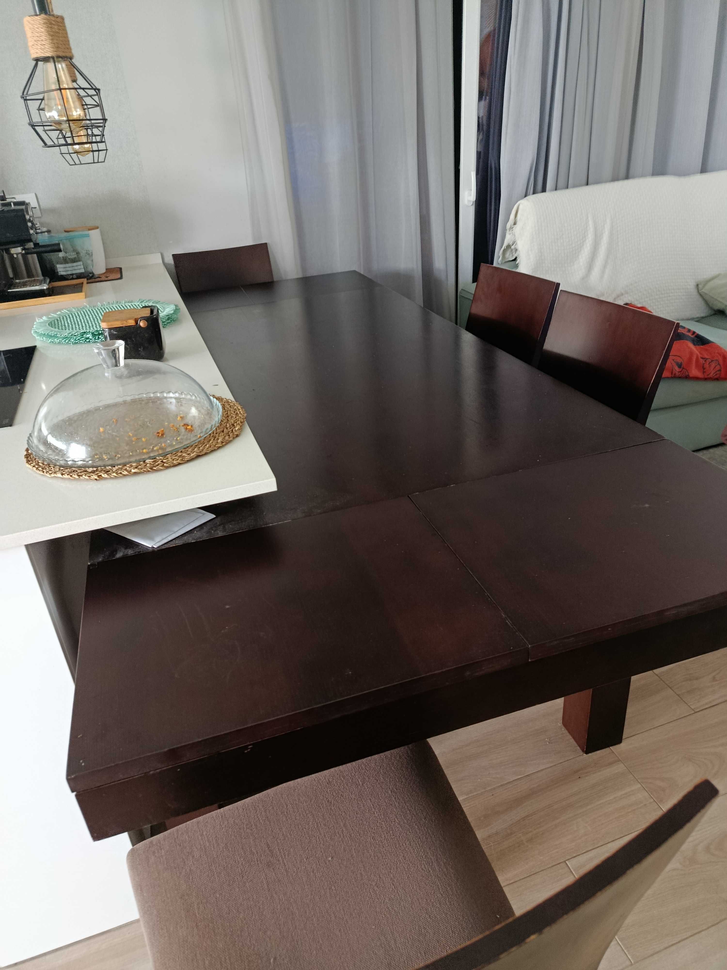 Mesa sala extensível c/ 4 cadeiras forradas