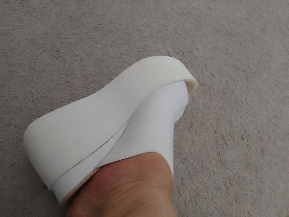 Женские летние шлепанцы-