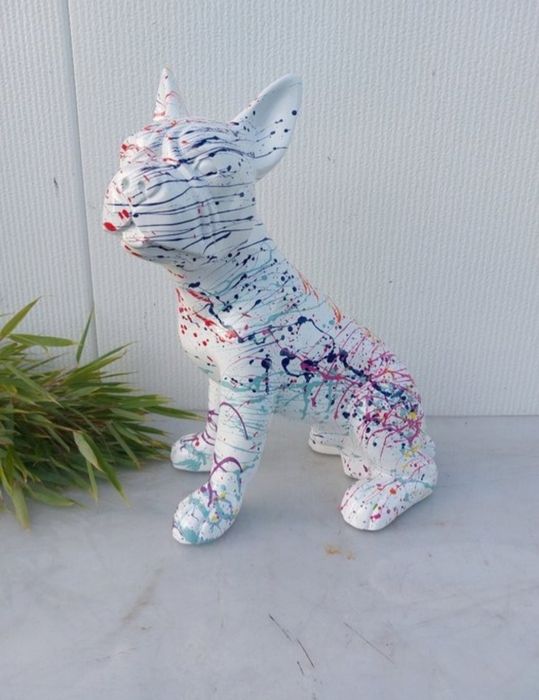 Estátua buldogue francês