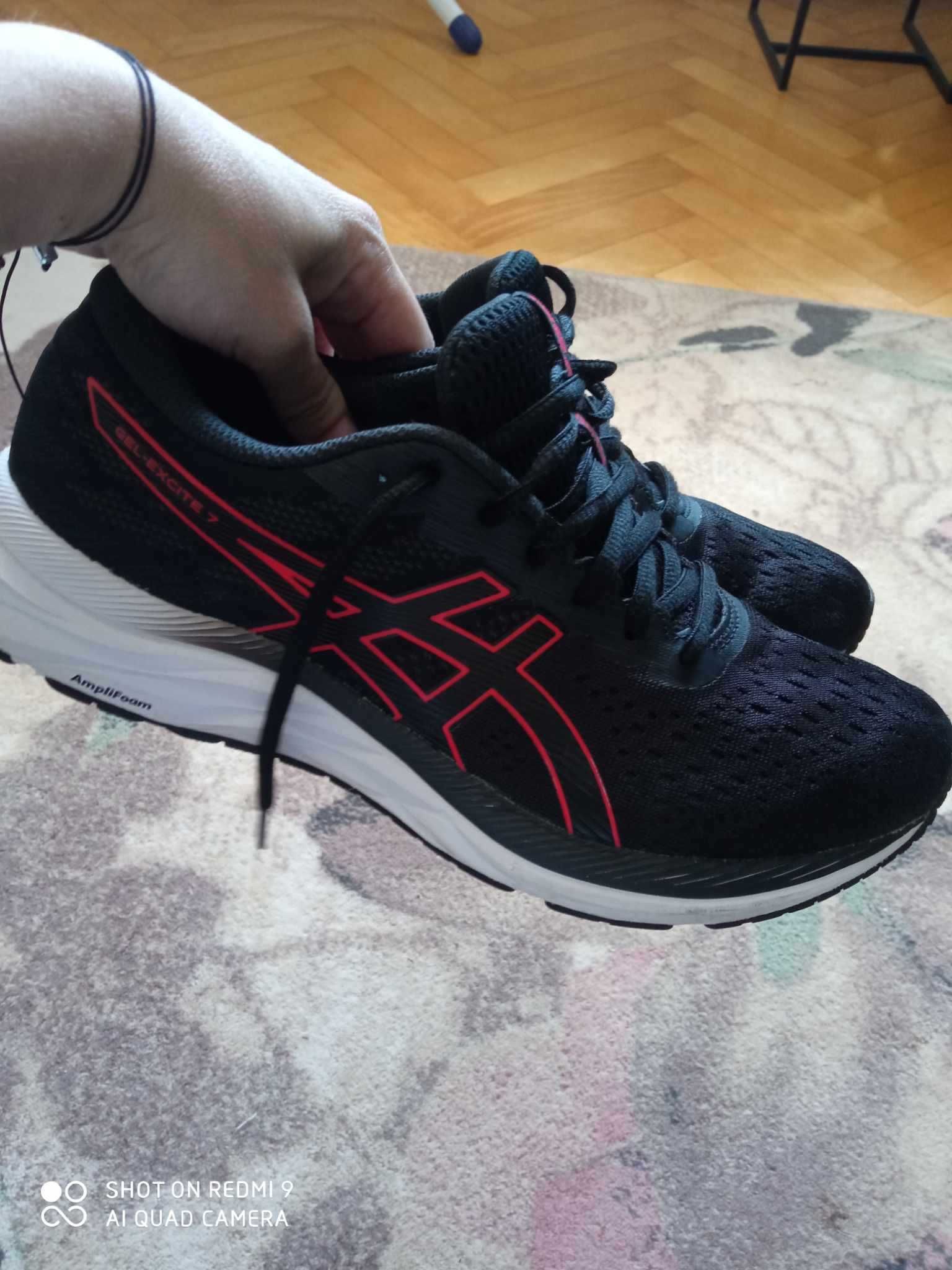 Buty Asics rozmiar 42