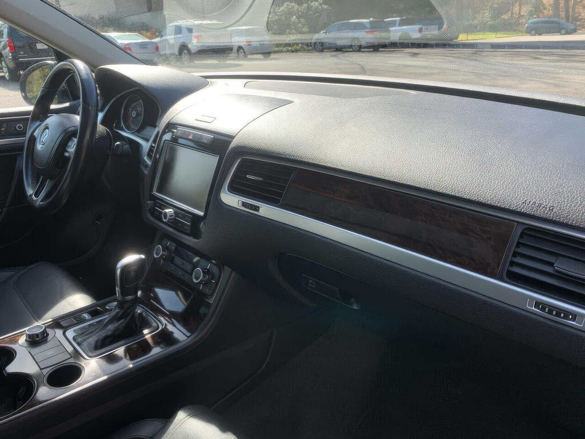 2013 Volkswagen Touareg TDI Executive