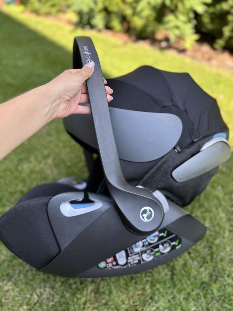 Продам автолюльку cybex cloud Z i-size