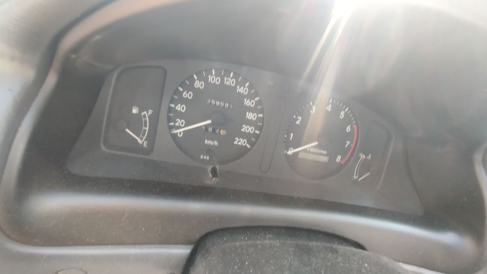 Toyota Corolla cinco lugares