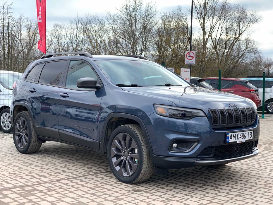 Jeep Cherokee 2021 3.2 бензин