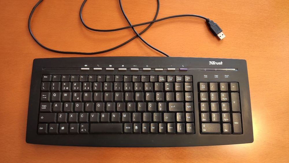 Teclado Full size de Membrana da marca Trust