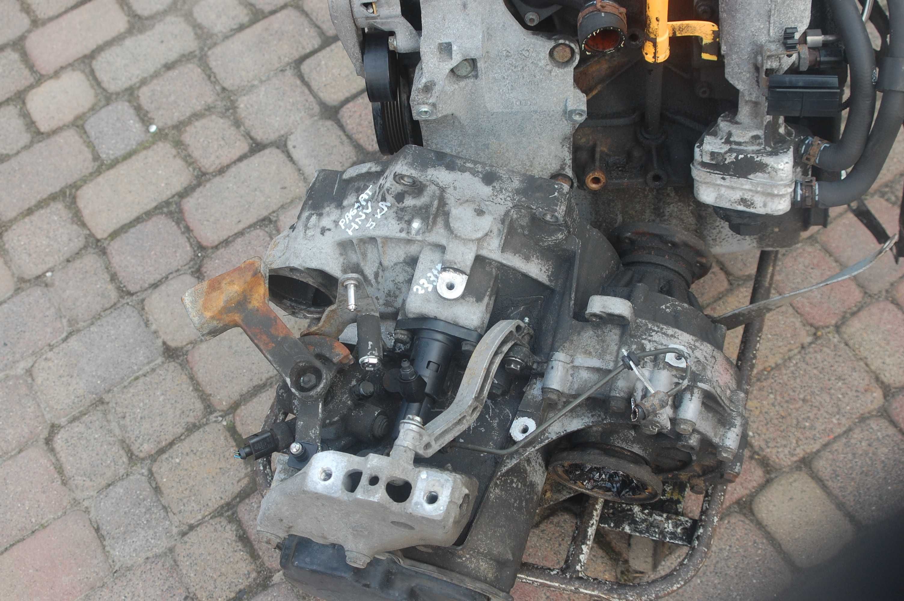 Skrzynia biegów HNV  VW Passat B6 1.9tdi  5biegów