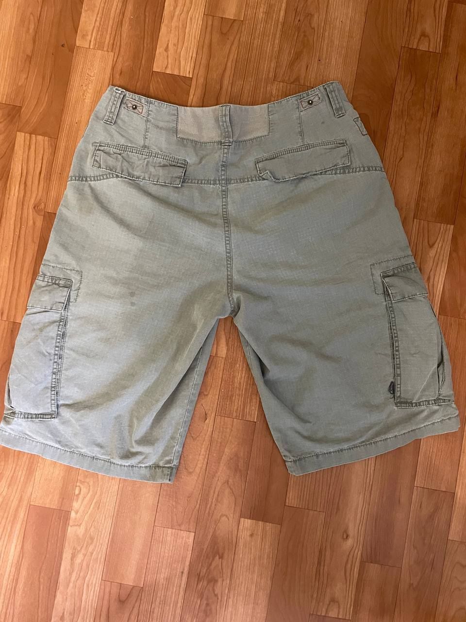 продам шорты baggy NN подходит под стиль hip-hop,rap